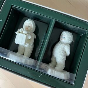 Snowbabies Dept 56 Winter Tales “Is That For Me” Retired with original box